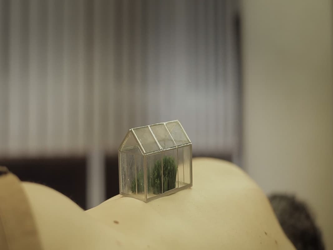 Karolina Breguła, still from Offence, 2013, video, sound, 20 min., 30 sec. Artwork © Karolina Breguła