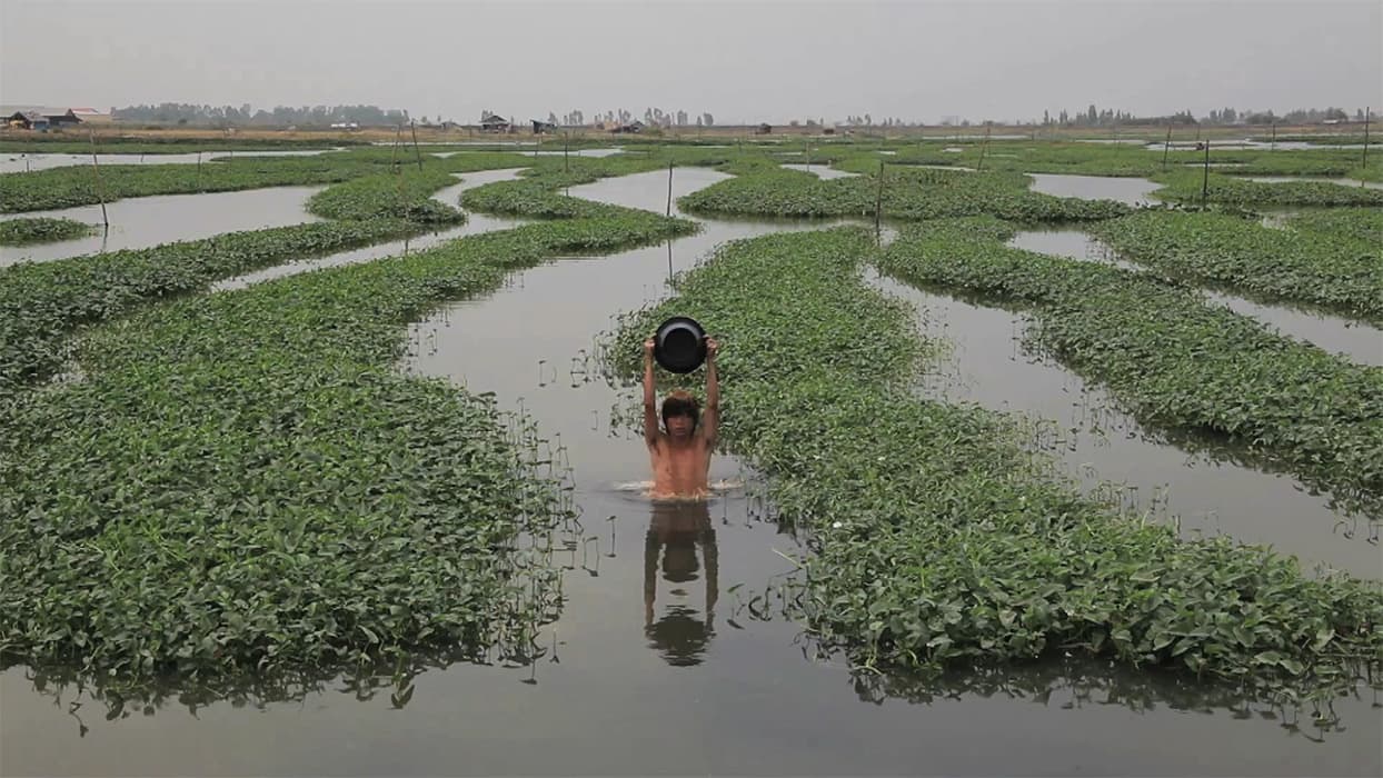 Khvay Samnang, still from Untitled, 2011, video, sound, 4 min., 22 sec. Artwork © Khvay Samnang