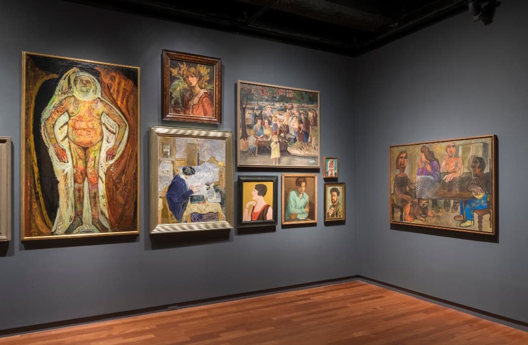 Installation view of the exhibition Masterpieces & Curiosities: Nicole Eisenman’s Seder. The Jewish Museum, NY. Photo by: David Heald.