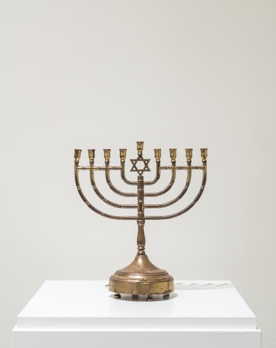 Marilyn Monroe’s musical Menorah. Brass plate, c. 1950. Collection of Amir Ben-Zion